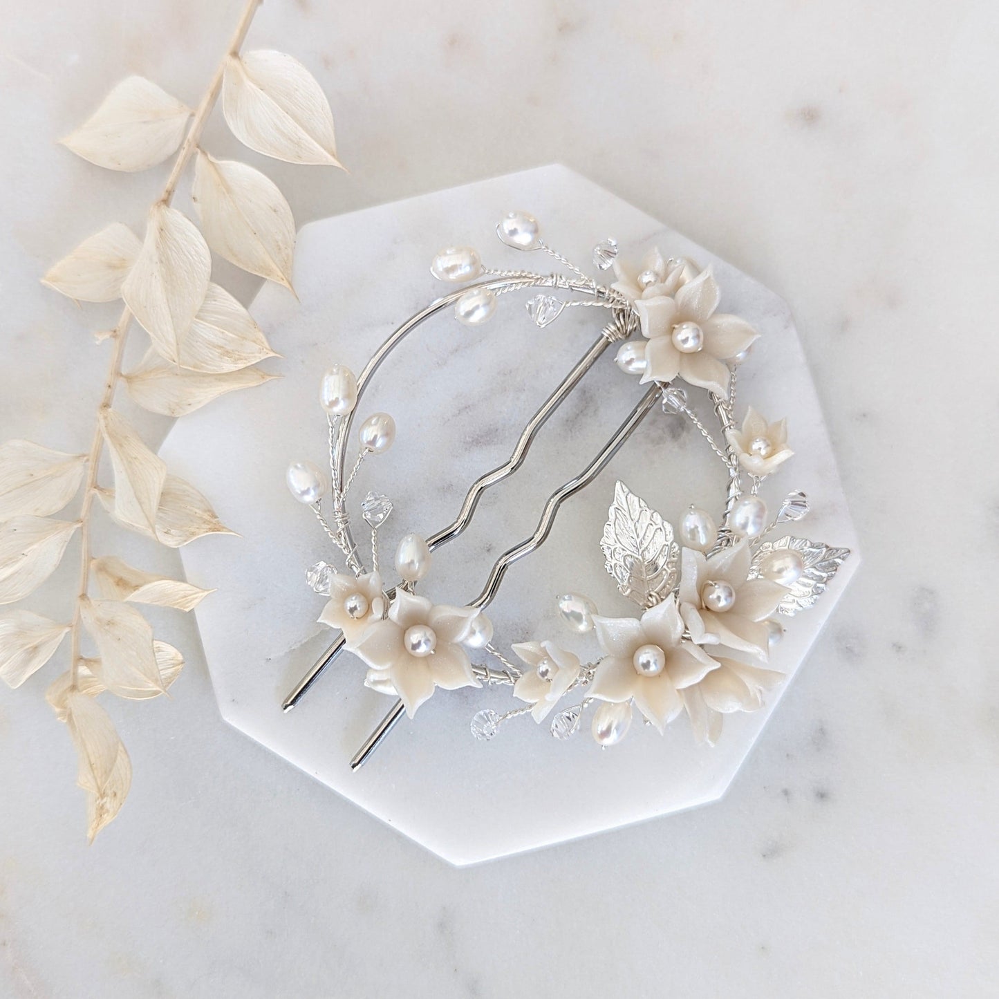 EMERSON Round Floral Vine Hair Pin