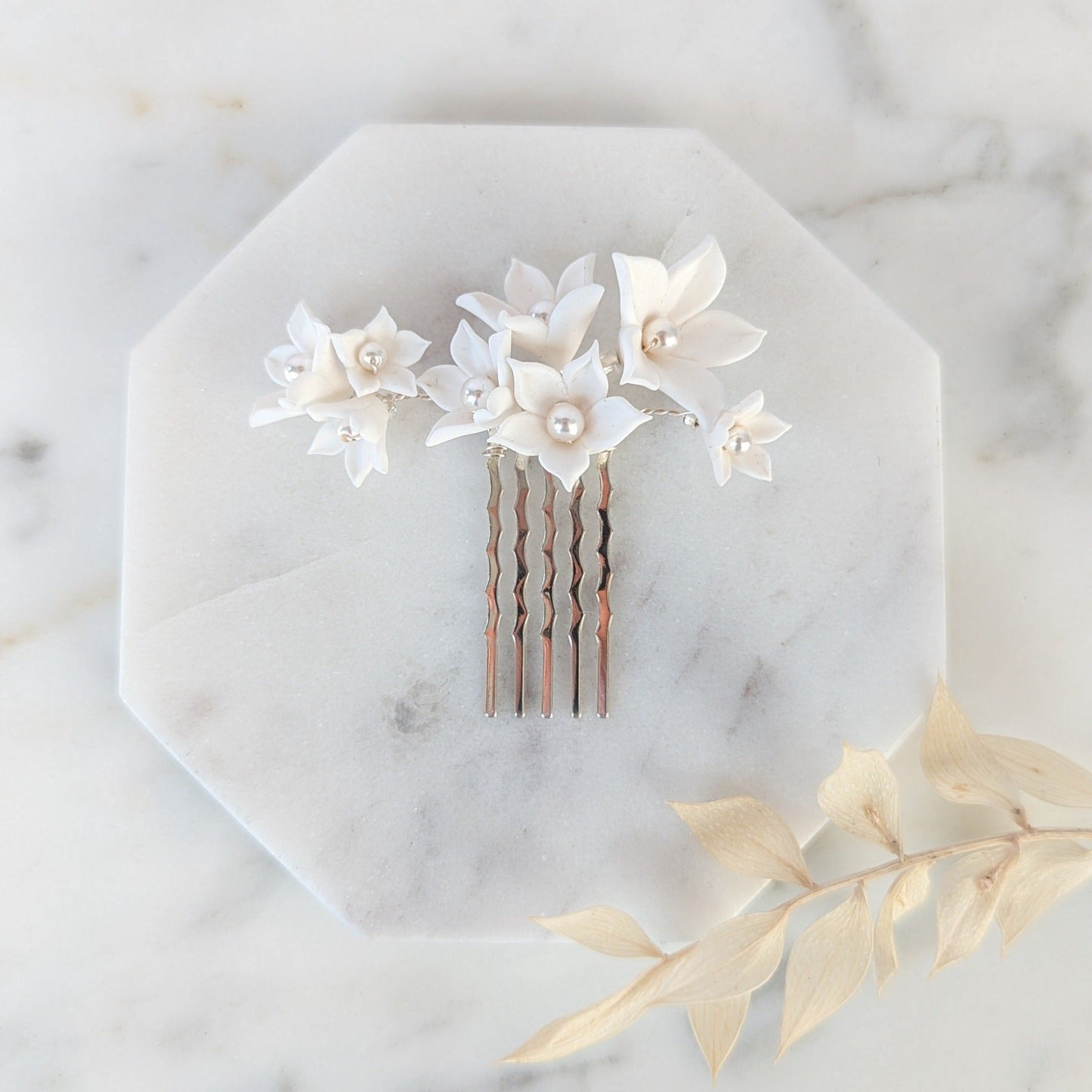 MOUNA Small Clay Flower Bridal Hair Comb