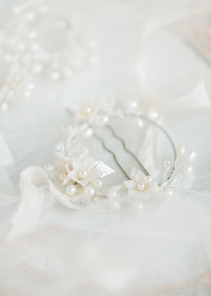 EMERSON Round Floral Vine Hair Pin