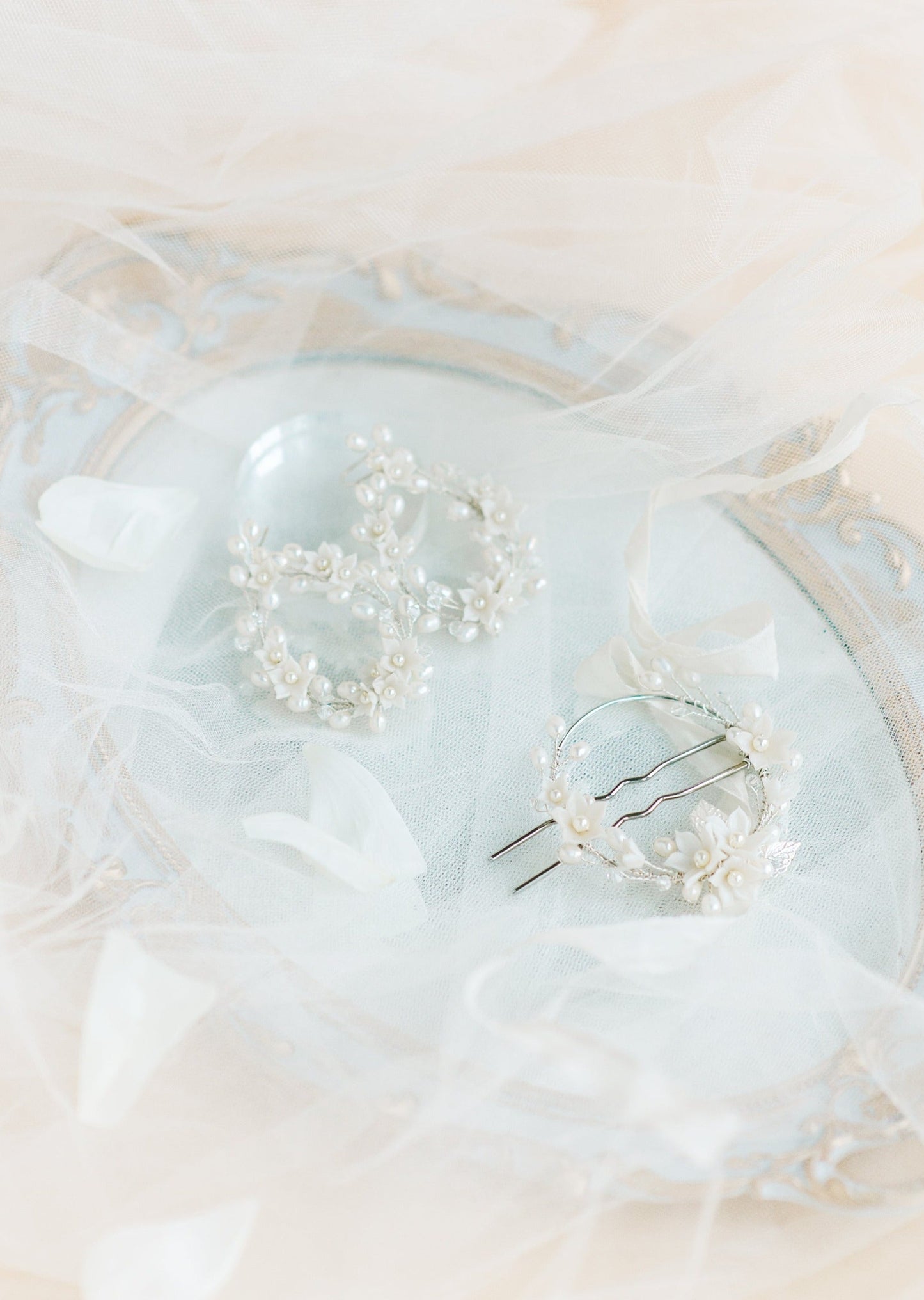 EMERSON Round Floral Vine Hair Pin