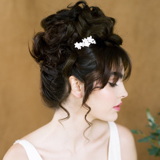 MOUNA Small Clay Flower Bridal Hair Comb